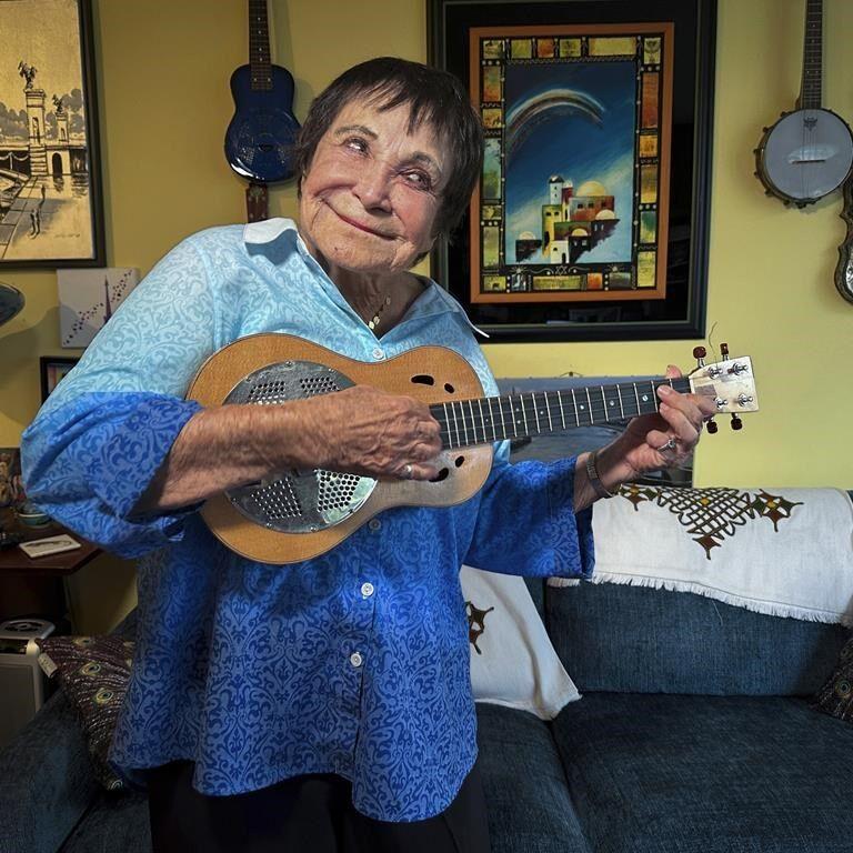 89-year-old comedian recovering after she was randomly punched on New York street